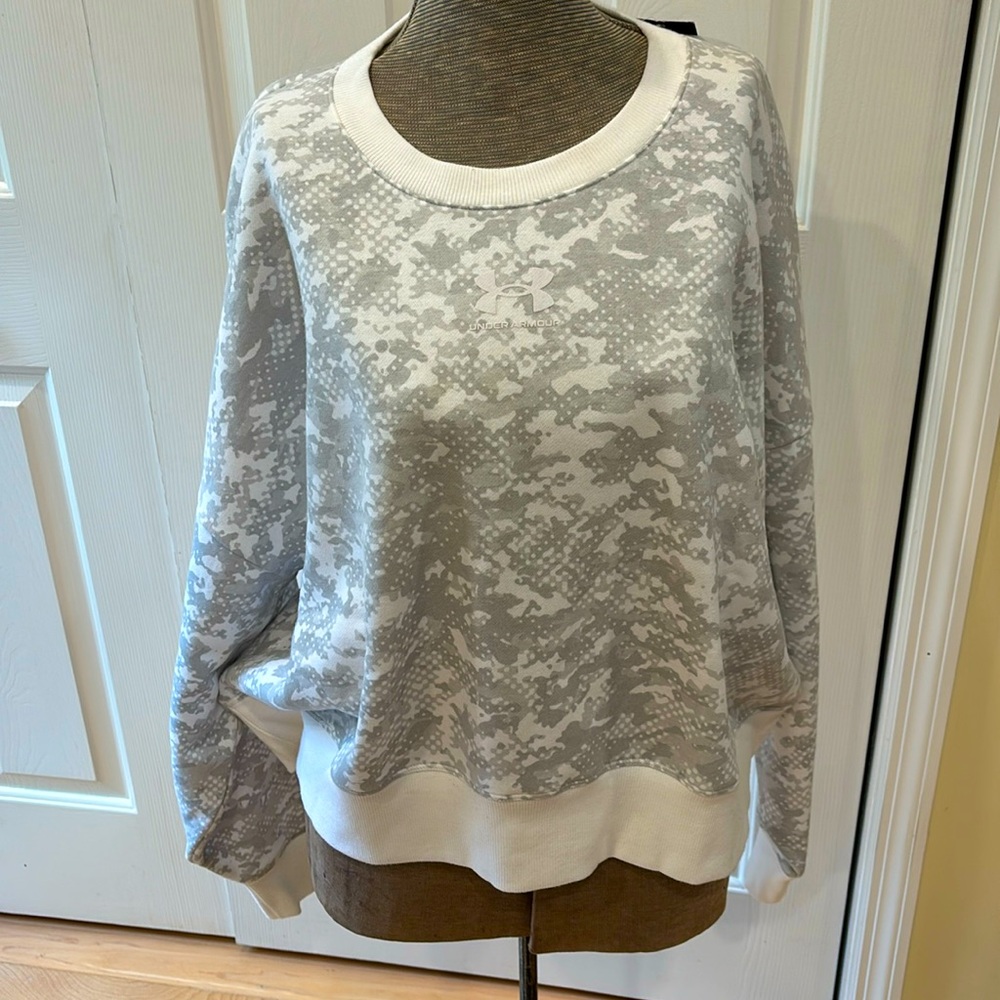 Under Armour rival fleece grey camo long sleeve crewneck sweatshirt